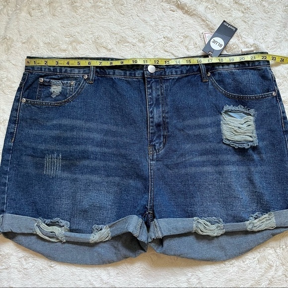 boohoo Blue Denim Shorts Size 20 - Picture 4 of 9